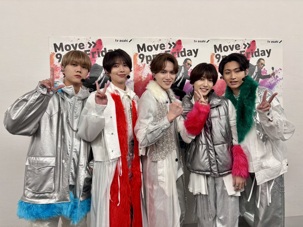 Mst_com's tweet photo. 【#Mステ 40周年SP放送中】 ⠀ 

このあとはKEY TO LIT👏 ⠀ 

デビュー曲をTV初披露🗝️ 
「KEY TERUYA2 ～キテルヤツ～」 ⠀ 

💬コメント 
🤍岩﨑さん「2度はない初披露ですので、皆様ぜひテレビにはりついてお待ちください！」

❤️井上さん「今回がデビュー曲初披露という一生に一度のタイミング、KEY TERUYA2 〜キテルヤツ〜が1人でも多くの皆様に届くように全力でパフォーマンスします！」

🩷中村さん「大切な大切なデビュー曲の初披露、全身全霊で頑張りますので応援お願いします！！」

💚猪狩さん「たった一枚のCDですが、僕らのジュニア期間は全てこの一枚の為に捧げてきました。ぜひ楽しんでいただけたら嬉しいです」

💙佐々木さん「デビュー曲で初披露、一生に一度のパフォーマンスなので楽しんで頂けるようにがんばります！」 ⠀ 

#ウラステ 本番前に😊✌️📷✨