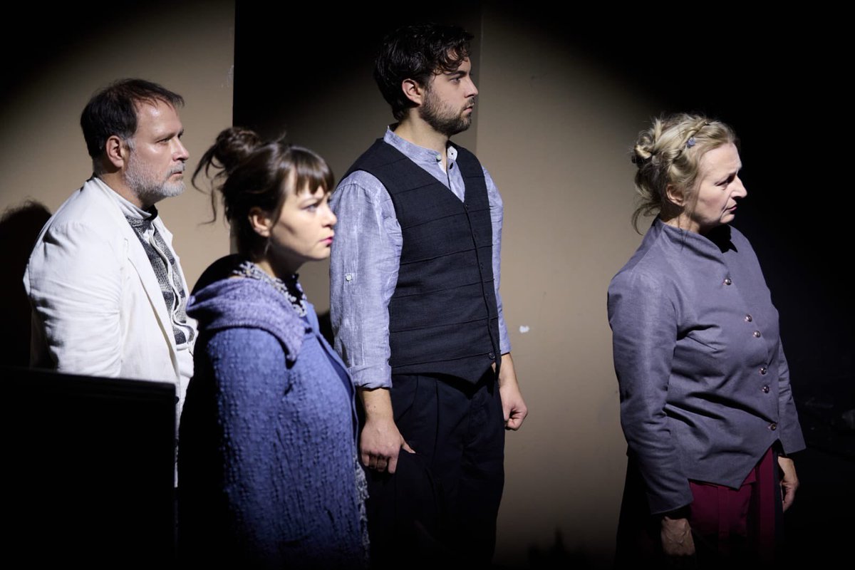 KlausKusenberg's tweet photo. Morgen Premiere DER ZERBROCHNE KRUG am Landestheater Dinkelsbühl, heute schon tolle Fotos von Ludwig Ohla! https://t.co/awHnIt9ATq