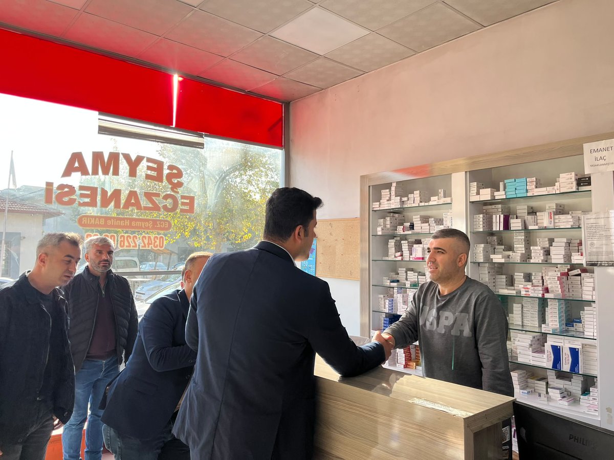 bese_yakup's tweet photo. 📍29 Ekimde BİR’İZ 

29 Ekim Mahallesi’nde çalmadık kapı, sıkmadık el bırakmıyoruz. 🤝

Esnafımızın talep ve önerilerini dinliyor, hayırlı kazançlar diliyoruz.

@RTErdogan
@avyusufibis
@abdulhamitgul
@fatihseyrekk
@fmfedaioglu 
@FatmaSahin 
@avmustafadurmus
@ismailguler027
@umutymz 
@avyaseminkaraca
@AKGenclikGM
@AKPartiG_Antep