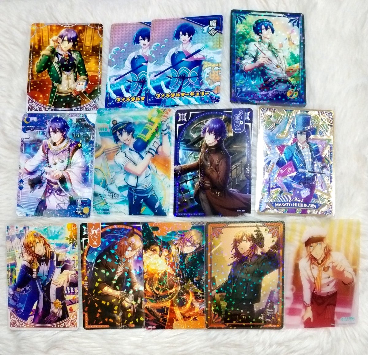 suga_wara_san's tweet photo. うたプリ ビジュコレ ビジュアルカードコレクション シャニライ 特典 交換

譲：音也、真斗、那月、トキヤ、レン、翔、嶺二、蘭丸、カミュ

求：藍 

別弾⇆別弾、R⇆N、SR⇆特典
なども可能です。

郵送希望。
お写真繋げます。 https://t.co/nIIXbcTCFa