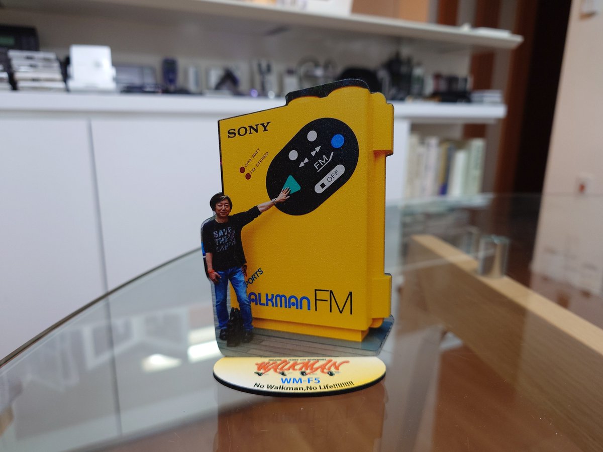 akiraa_tanaka's tweet photo. 私のアイコンがアクスタになりました（笑

#ウォークマン #walkman https://t.co/2KO81kyR4f