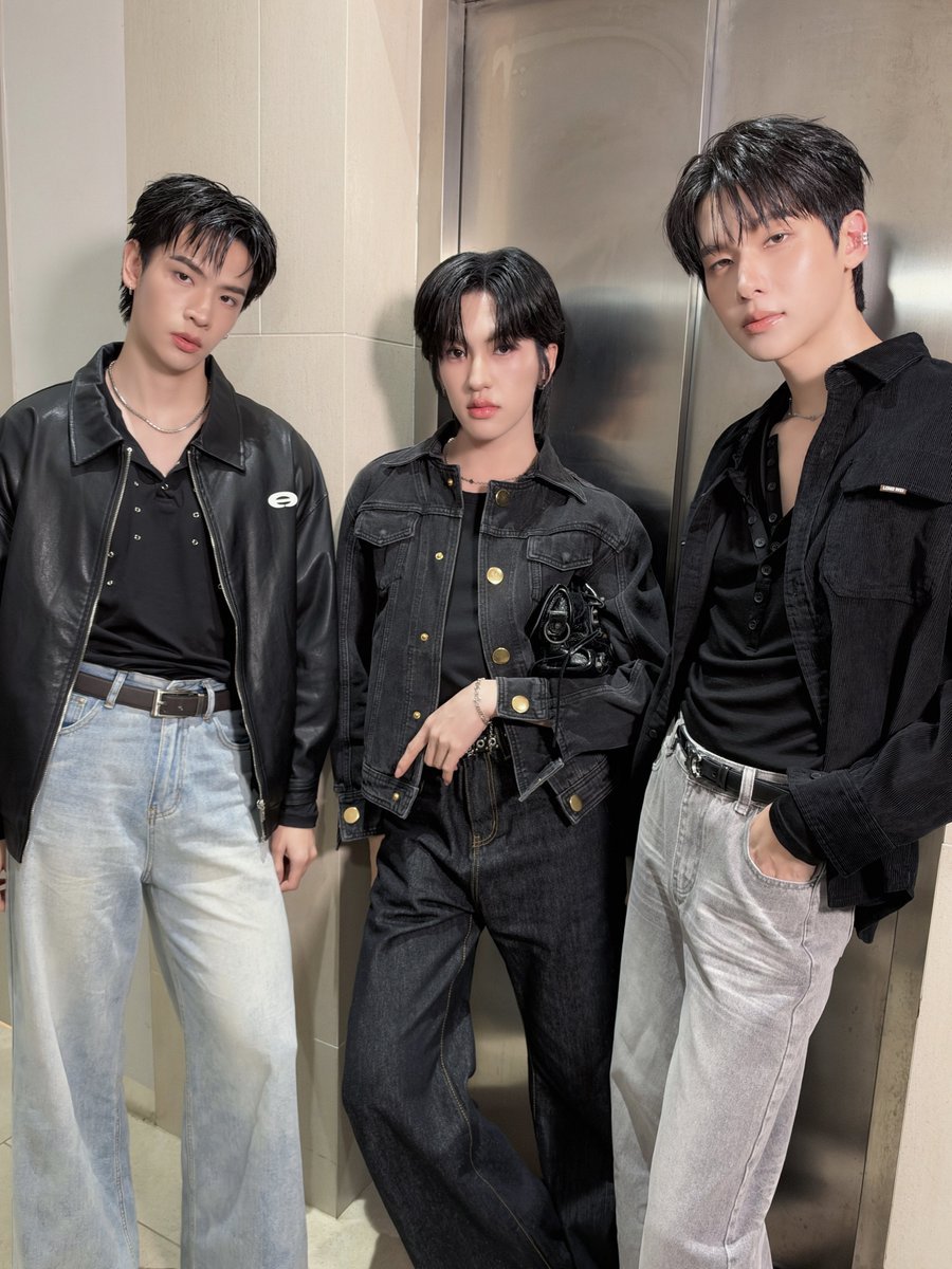LatteOfficialFC's tweet photo. ลาเต้ออฟมาส่งกำลังใจให้นะค้าบบ~ 😘

MACStudioFix X Lattekim 
#Fixผิวเป๊ะได้ไม่โป๊ะ
#MACStudioFix https://t.co/MQ1sqQHdL6
