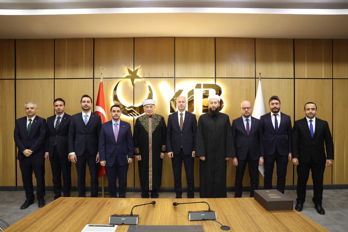 yurtdisiturkler's tweet photo. Başkan Yardımcımız Murat Kazancı, Belarus Müslümanları Dini İdare Birliği Başkanı Ebubekir Şabanoviç ve beraberindeki heyeti kabul etti.

Görüşmede, eğitim, kültür ve gençlik başta olmak üzere ortak çalışma konuları değerlendirildi. https://t.co/ZmY0sPXW8y