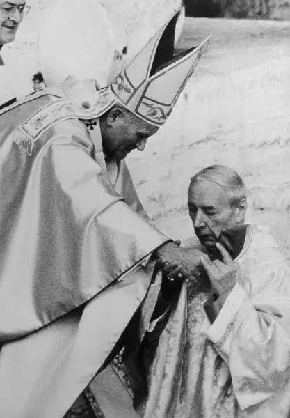 FrUgochukwu's tweet photo. On October 22, 1978, during the inaugural Mass of Pope John Paul II in St. Peter's Square, a historic and deeply emotional exchange took place between the newly elected Polish pontiff and his mentor, Cardinal Stefan Wyszyński, the Primate of Poland.

As the College of Cardinals processed forward to pledge obedience and kiss the papal ring, Cardinal Wyszyński who had been a mentor and close ally to Karol Wojtyła for years approached the altar. When Wyszyński moved to kneel, John Paul II immediately stood up, prevented him from kneeling, raised him to his feet, and embraced him.

Cardinal Wyszyński insisted on showing traditional reverence, and the Pope held him tightly, kissing his face, head, and hands in a powerful sign of gratitude and respect.

On October 23, 1978, the day after the ceremony, Pope John Paul II publicly acknowledged the cardinal's immense sacrifice and leadership under communist persecution, stating: "This Polish pope... would not be on Peter's Chair were it not for your faith, which did not retreat before prison and suffering."

Both Churchmen were instrumental to the collapse of communism in Poland.