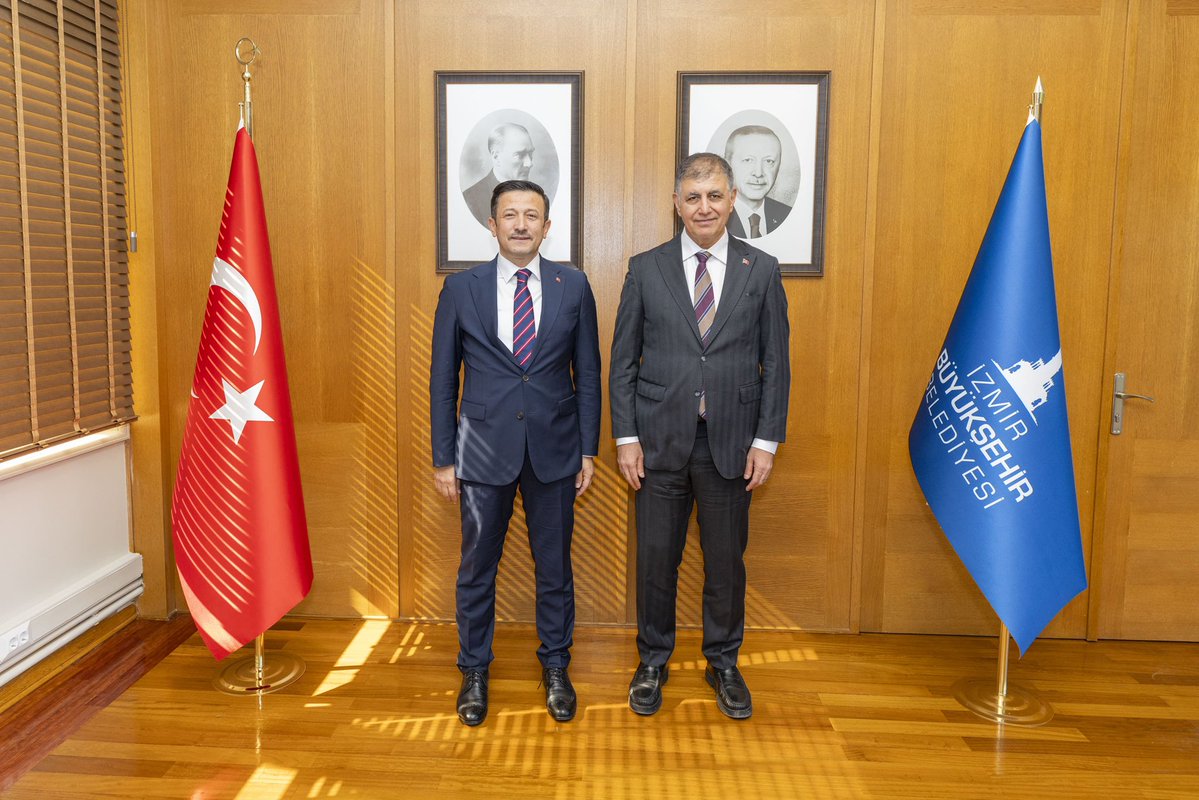 avhamzadag's tweet photo. İzmir Büyükşehir Belediye Başkanı Sayın Cemil Tugay’a hayırlı olsun ziyaretinde bulunduk.

Nazik misafirperverlikleri ve ev sahiplikleri için kendilerine teşekkür ediyorum. İzmir’e yapılacak hizmetler için birlikte daha yoğun çalışmaya devam edeceğiz. https://t.co/dJJYLur6ha