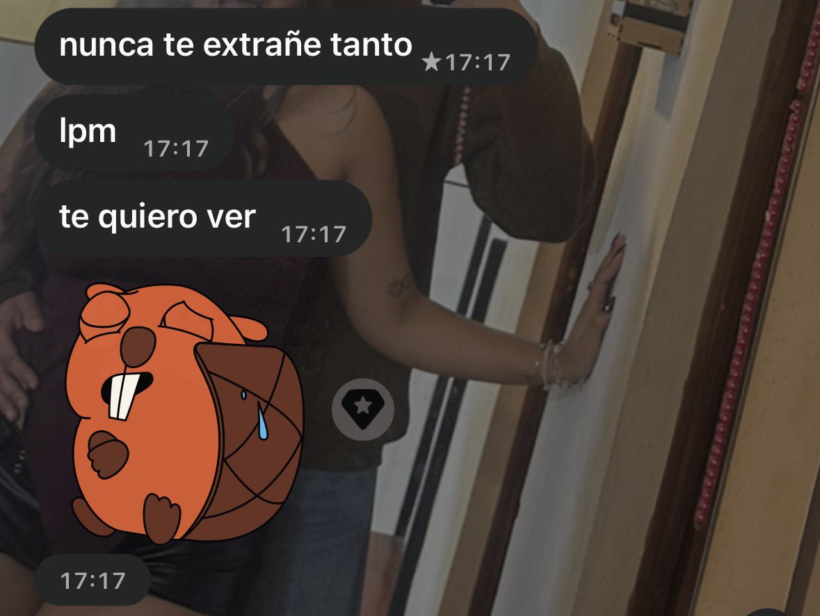 lulirodd's tweet photo. te amo un mundo no se q pacto con el diablo hice para tenerte 😭 https://t.co/zj8OVz4Wqw