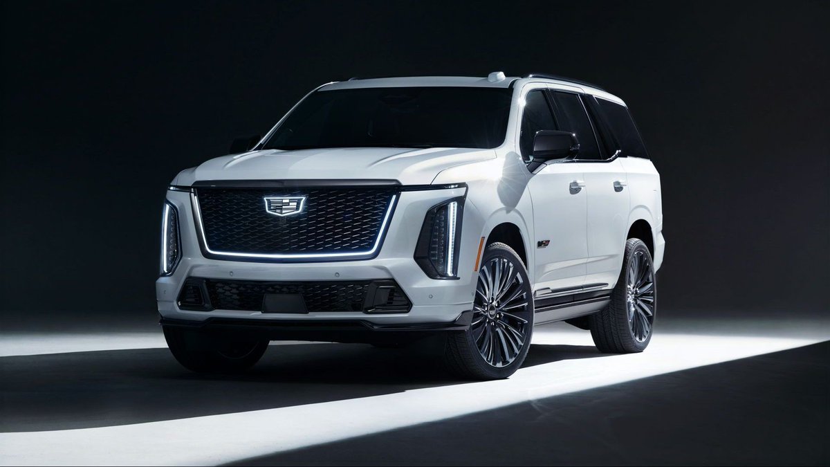 drivingdotca's tweet photo. $325,000 125th Anniversary is Cadillac's most expensive Escalade-V ever https://t.co/Pj3GQiBIEX https://t.co/oWqcMOEcPV
