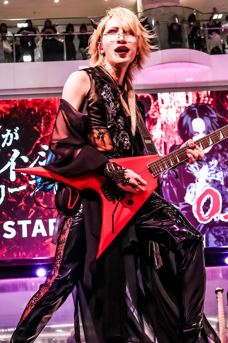0153_official's tweet photo. ◤◢◤◢◤◢◤◢◤◢◤◢◤◢◤◢◤◢

　　　🩷開催まであと18日🩷
　🔰 初心者にも優しいワンマン 🔰

◤◢◤◢◤◢◤◢◤◢◤◢◤◢◤◢◤◢

Q.本当にフリ分からなくても大丈夫ですか？
A.はい、大丈夫です。初心者の方が多いライブなので安心してお越しください。

11月10日(火) Zepp Shinjuku
『初心者にも優しい自由に見てていいワンマン』

🎫 チケット発売中！
https://t.co/hvZb4DUG8f