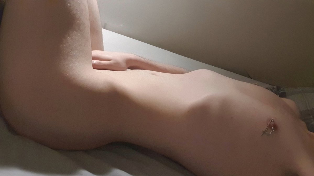 GlassEmuls1on's tweet photo. my dumb cucky body 😵‍💫 https://t.co/L4EIl6Yvh4