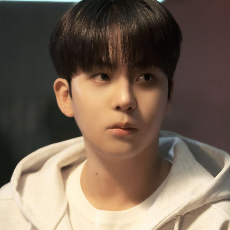 H30NJN's tweet photo. 건설사 회장 둘째아들 근데이제형누르고지가회사물려받고싶어하는낫
그런 낫이 이번에 꼭 성사시켜야 하는 재개발 구역에 사는 갓스물 쫑
먹자 https://t.co/el4hDQFnvU