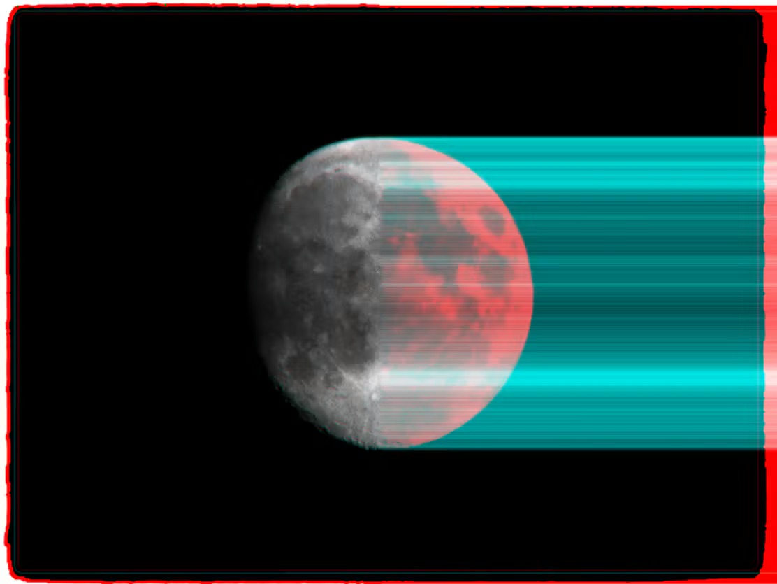 unityofmulti's tweet photo. Gm with my 'Twin Moons' 

Created 8 years ago and probably the first diptych on the blockchain. Still in the collection of @ArtOnBlockchain afaik https://t.co/LjJyVhO2AH