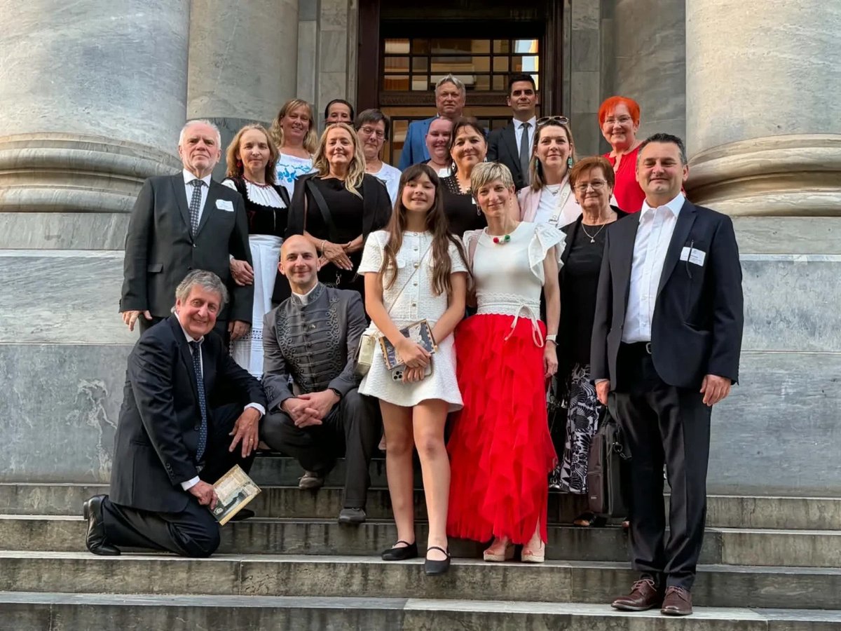 DNewsHungary's tweet photo. Hungarians commemorate 1956 in South Australian Parliament #hungary #dailynewshungary https://t.co/SWQG0XA8Pr