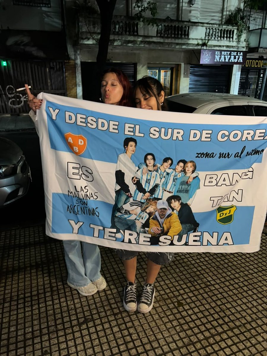 candulayy's tweet photo. @arilikethis es de 128×80 asiq claramente me la voy a meter en el orto https://t.co/0W10WgfUrn