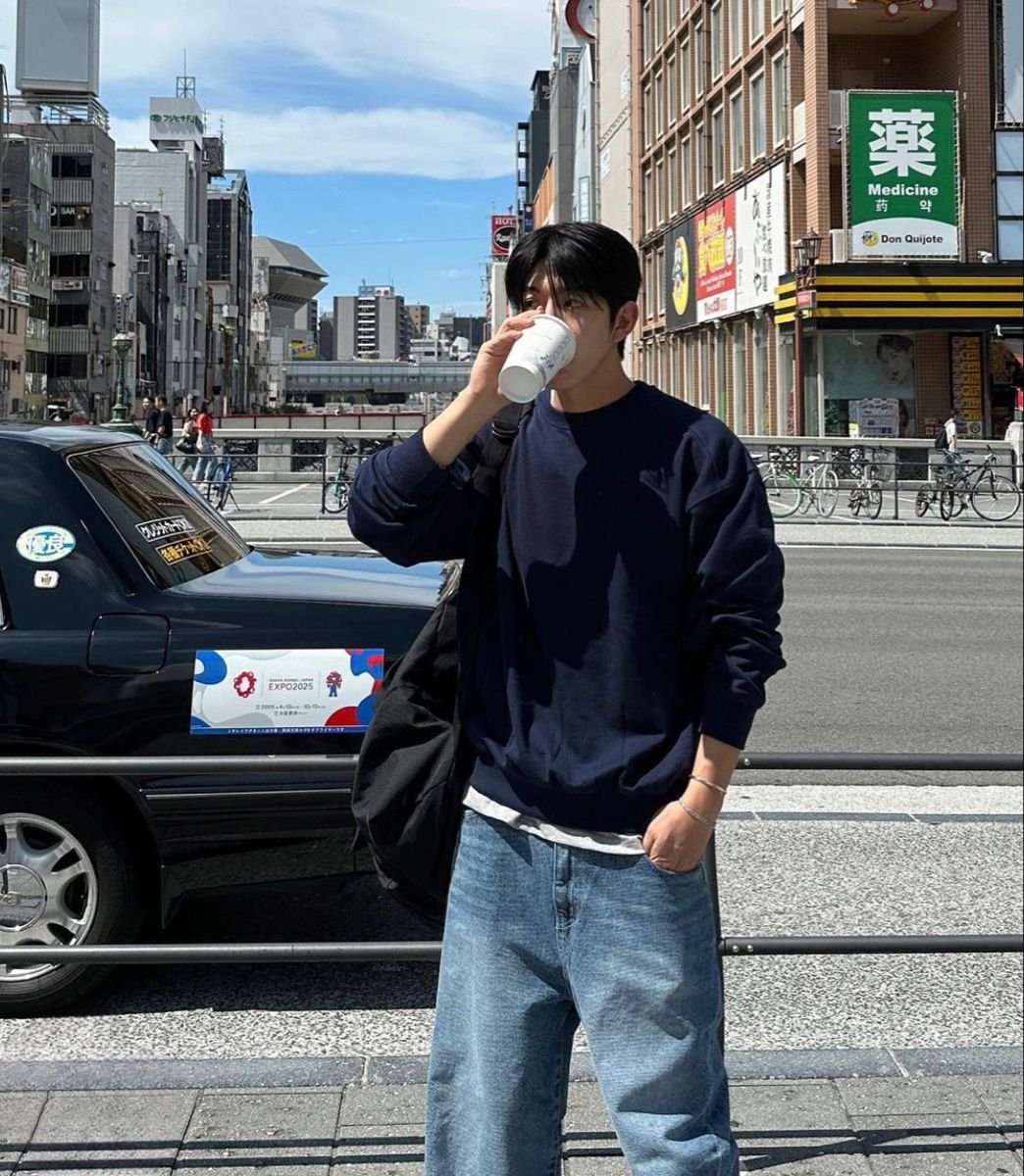 mia001134's tweet photo. 体型作りってオシャレする上で大事なんだけど
良いと思ったものが家で着るとなんかダサい

あれサイズ感が原因です
正しいサイズ感はこれ↓ https://t.co/AKkv7TSnjF