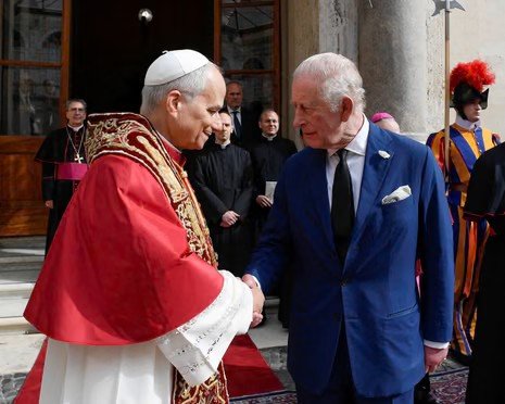 antoguerrera's tweet photo. NEW from Buckingham Palace @RoyalFamily 

Pope Leo XIV @Pontifex accepts honorary title at St George’s Chapel, Windsor

With the gracious approval of His Majesty The King, The Dean and Canons of Windsor are delighted to announce that His Holiness Pope Leo XIV has become Papal Confrater of the College of St George at St George’s Chapel, Windsor.