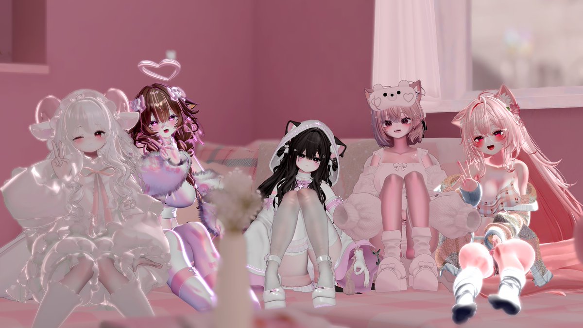 HANABI_Cats's tweet photo. 주말에는 역시 공주들과 파자마 파티!🥰💕 https://t.co/puwTXoPhGS