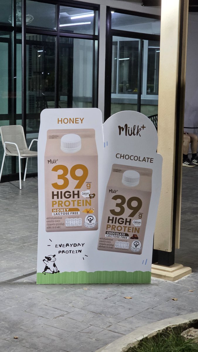 geegissss's tweet photo. นอกจาก Fresh Milk แล้วสวนรถไฟจะมีร้านค้ามาเปิดตามรูปเลย เซียะคือดีมากไม่ต้องไปไกลแล้วอยู่ในเมืองเลย ต่อด้วย Yippy จากร้าน Cheznous ที่ทำครัวซองแบบอร่อยมาก อาหารปักษ์ใต้ ไว้เปิดแล้วจะมารีวิวอีกที ร้านอาหารในสวนเริ่ดเลยอะๆ 🥰

#รีวิวเชียงใหม่ https://t.co/cLJprL9k4b