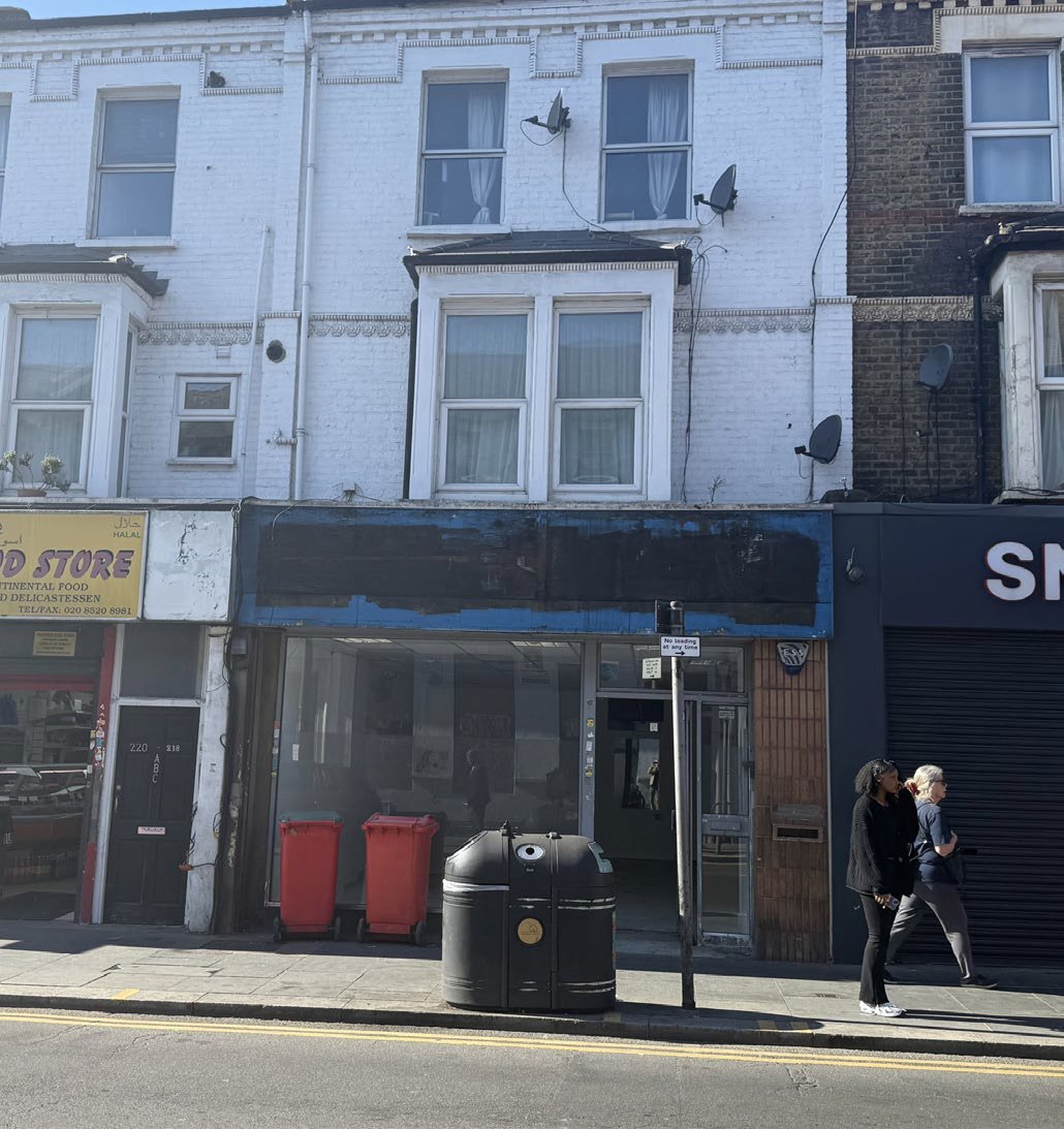 EachEstate's tweet photo. Leaver Charles Granger #LeaverCharles
E17 #Walthamstow Hoe St to LET 1,240 sf #Shop
https://t.co/9kUPSgC5VB
Prominent location, within a busy town centre.
A high footfall. Nearby traders as Empire Cinema, Subway, Five Guys, Creams Cafe, together with numerous other Traders.. https://t.co/faVZiN6hmd
