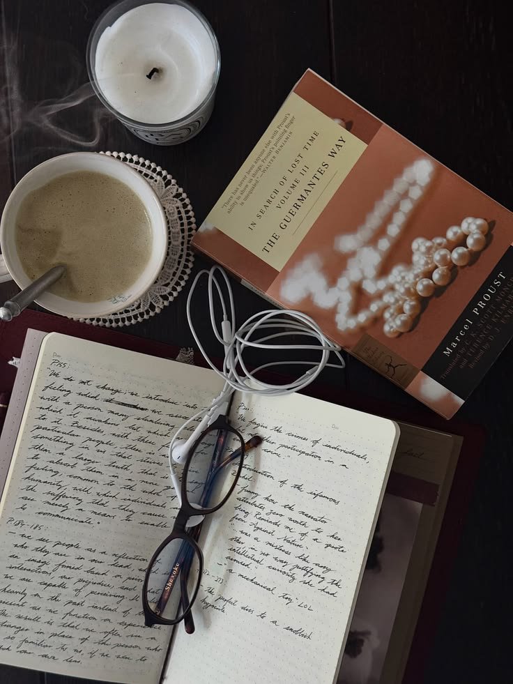 Aurielle007s's tweet photo. Afternoon read https://t.co/pOF4jm6LQf