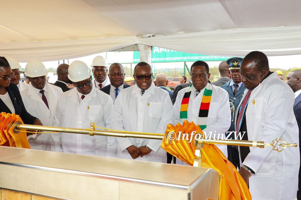 Samwacho's tweet photo. PRESIDENT MNANGAGWA BREAKS GROUND FOR NEW GZU FACILITIES

His Excellency the President of the Republic of Zimbabwe and Chancellor of all State Universities, Dr Emmerson Dambudzo Mnangagwa, was presented with the site plan for the proposed new Administration Block, Library and Convocation Hall at Great Zimbabwe University.

The President subsequently broke ground and laid the foundation stone, officially marking the commencement of construction of the new facilities.

The development marks a significant milestone in the university’s infrastructure expansion, aimed at strengthening institutional capacity and enhancing the learning and working environment for students, academic staff and administrators.

@ChirauMel  @edmnangagwa  @2023Focus @InfoMinZW @mhtestd @GreatZim @GreatZimUni  @MoeChanda  @ProfPMavima  @MthuliNcube01  @enkudheni  @TendaiChirau  @marapira_farai @SimangalisoDub5  @Jackie33283369  @matinyarare  @MatamboT97  @CMNhlansi  @treviousnjuzu  @JeremiahMb65631  @ChambatiLevison  @DumisoJnr22247