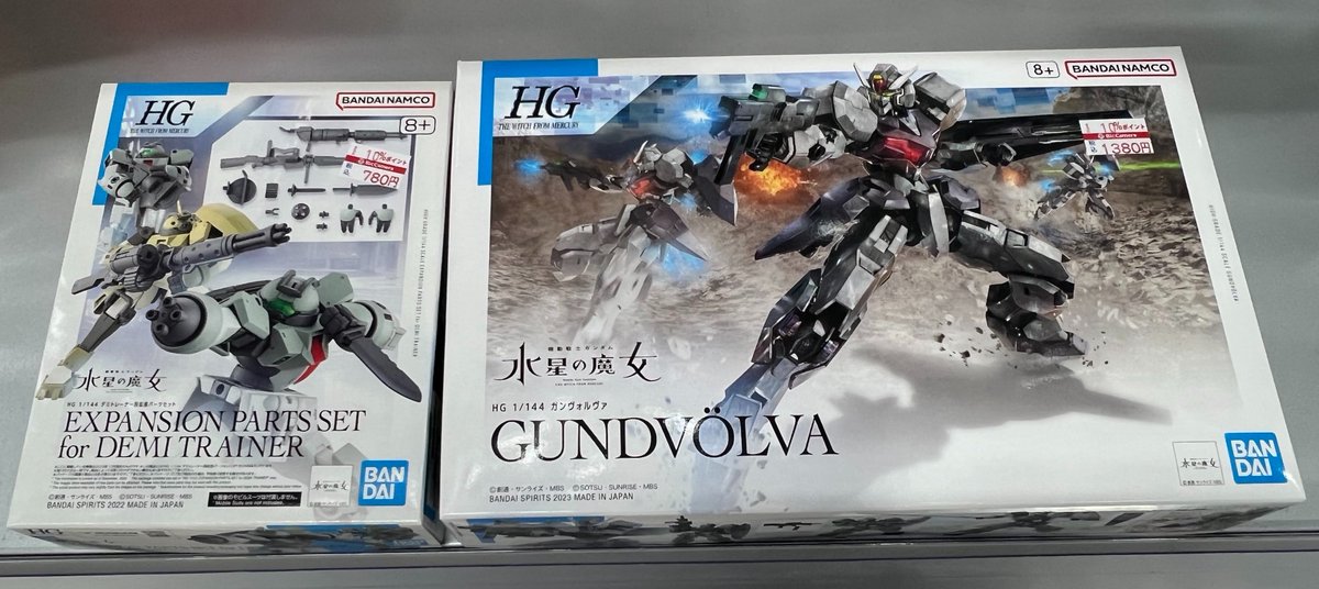 Kawaking0921's tweet photo. 購入完了！！
以前池袋ヨドバシで探して無く、赤坂ビックカメラではあるという💦

ガンヴォルヴァはシンプルボディに可動域も良好なので買えて良かった✨
しかもラス1💦あぶねー😂
拡張パーツ使って、中・長距離支援機的に仕上げるぞい(長い目)🙂

#ガンプラ
#HG 1/144
#水星の魔女
#また罪プラが増えてしまった