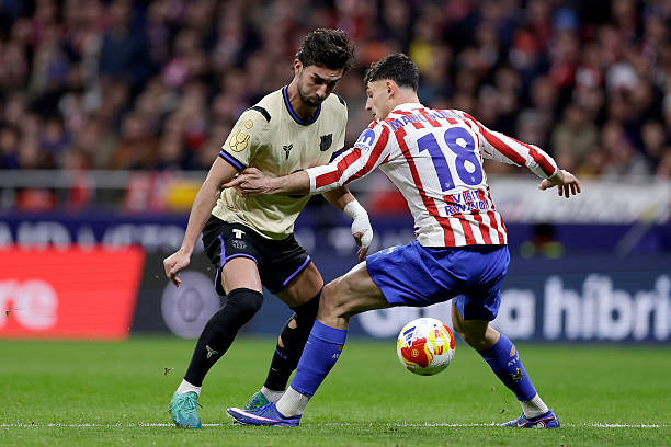 lysandricaa's tweet photo. @tuailadeaotres es un montón... son del partido de febrero de copa del rey https://t.co/qghgcKFv6N