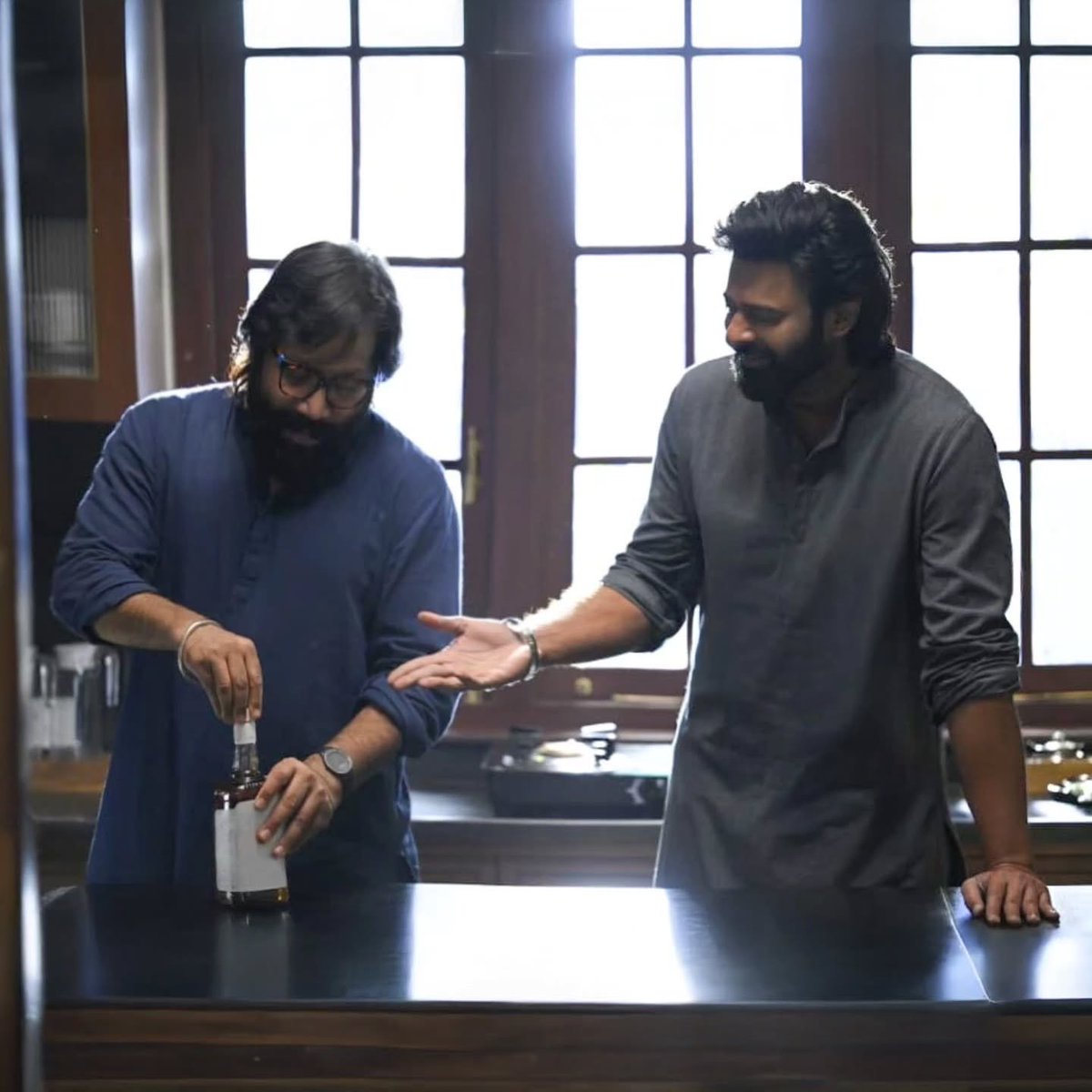 Iam__praneeth's tweet photo. Vanga hits out of the park🔥🔥
#HappyBirthdayPrabhas https://t.co/9mQuaHCl54