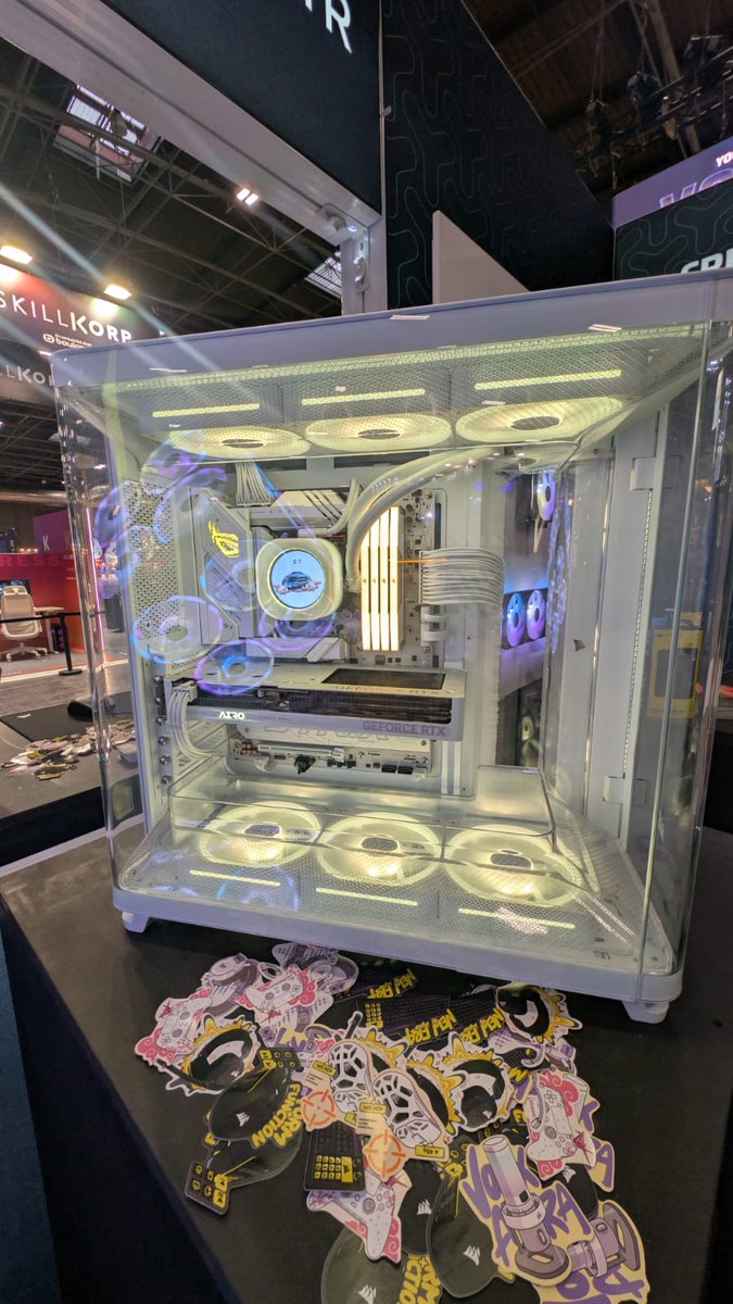 CORSAIRFRA's tweet photo. #PGW2026 : jour 2 - Allez viens, on est bien ! 🤗 https://t.co/Aed1YZgE7B
