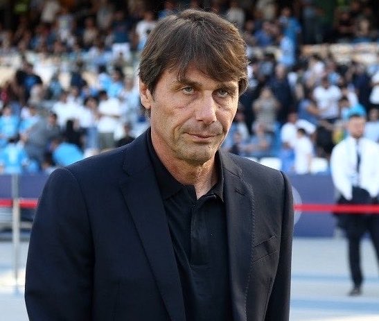 ManUtdMayhem's tweet photo. Who should become the next #MUFC manager? 

- Julian Nagelsmann 🇩🇪 
- Eddie Howe 🏴󠁧󠁢󠁥󠁮󠁧󠁿 
- Unai Emery 🇪🇸 
- Antonio Conte 🇮🇹 https://t.co/Y4doPzD82J