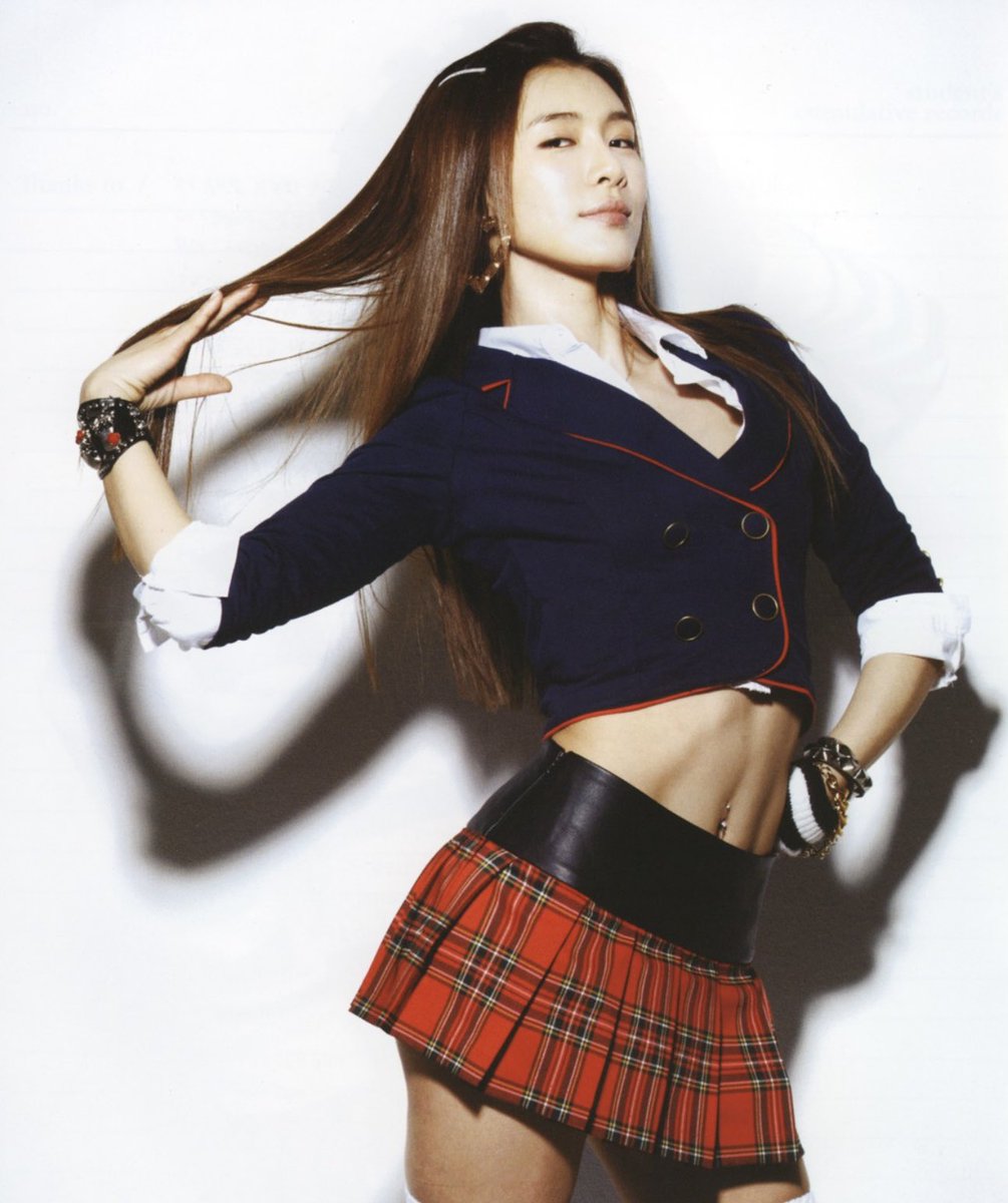 syalon531312's tweet photo. 아 몰라 예쁘면 언니야 https://t.co/gEj04jryfW