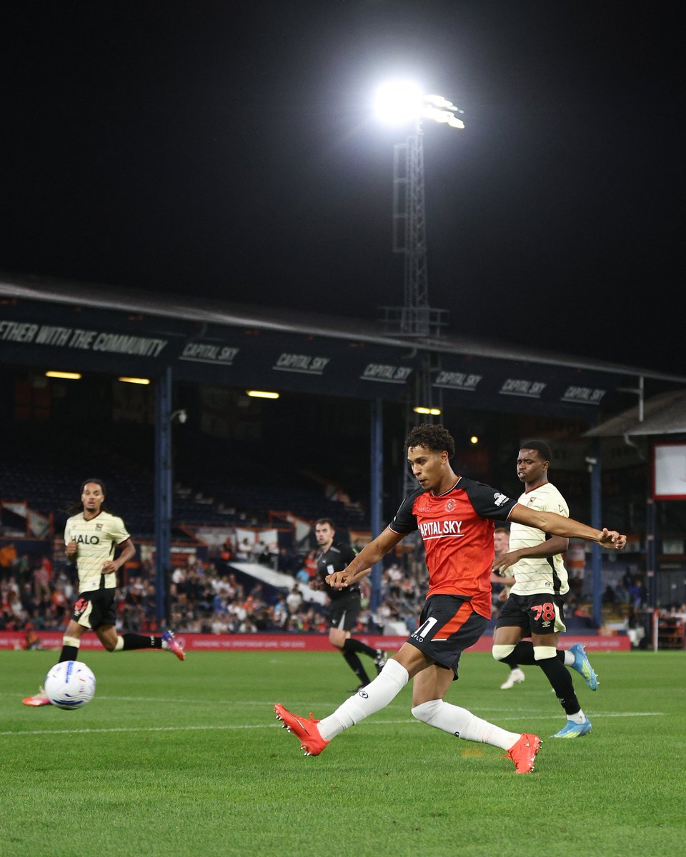 LCFC's tweet photo. RM on Luton 🆚

“[They're a] good team, good players, good coach. They fight hard but are able to change their game up. I think they’re unlucky to not have as many points as they deserve, so we need to be ready for the challenge.” https://t.co/URyqTjmC41
