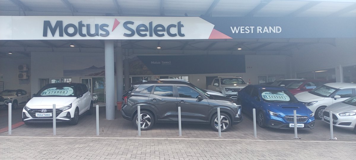 LLunga18's tweet photo. If you want a shiit service go buy your car at Motus Select Roodepoort in West Rand, JHB. You will regret https://t.co/py2L7MhU3c