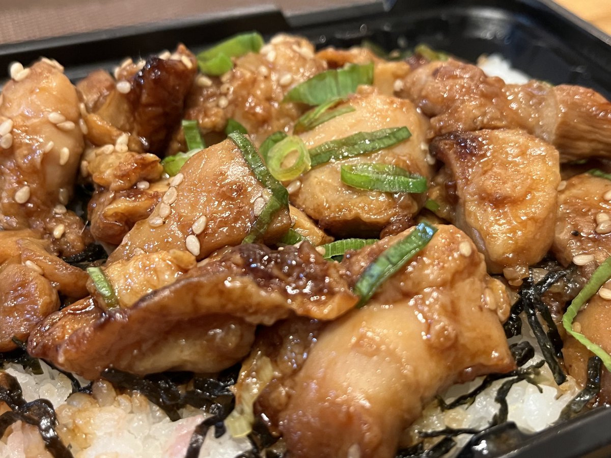 til_tel's tweet photo. 焼き鳥丼食べた https://t.co/ks5fdZyBvZ