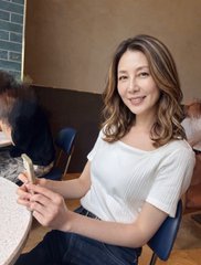 haiileyfigwx's tweet photo. 私みたいな64歳の婆さんとカフェいける？ https://t.co/yfxzz2IT7T