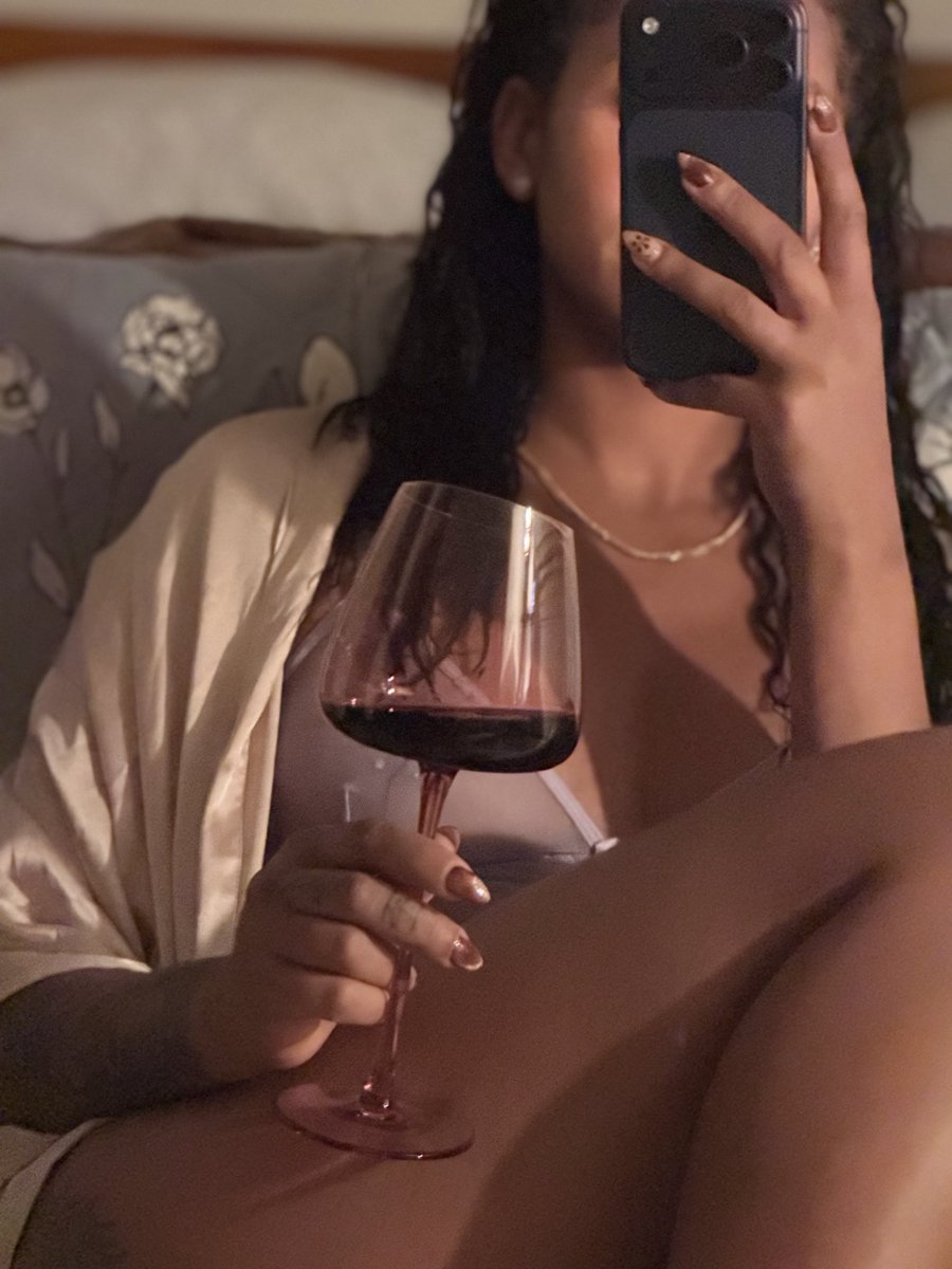 VeeAfterDark33's tweet photo. Good morning https://t.co/8WEYZgX2PK