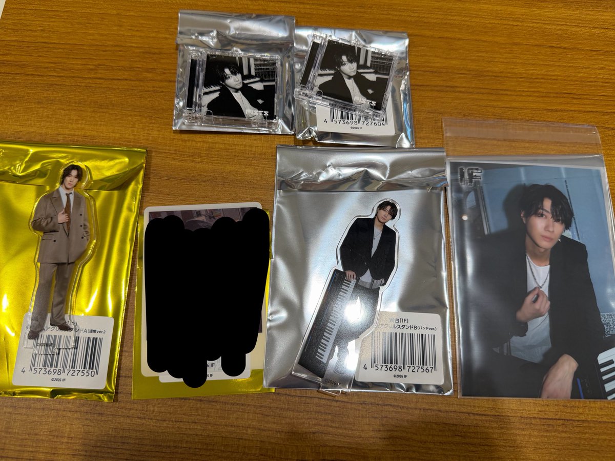 pamopiyo's tweet photo. 【交換/譲渡】 舞台 ｢IF｣ ランダム アクリルスタンド クリアカード ミニCD＆ピックキーホルダー ブロマイド A B

譲:小坂 青柳

求:田中涼星 同種 >定価

本日23、24ソワレ前後、25 現地でのお手渡し
お気軽にお声掛けください https://t.co/J1bnDPo9Bu
