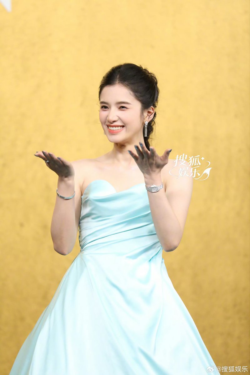 Anggitataaa_'s tweet photo. Zhang jingyi kalo lagi senyum cantiknya nambah dua kali lipat 🫠

#zhangjingyi https://t.co/hD2YbwKjeS