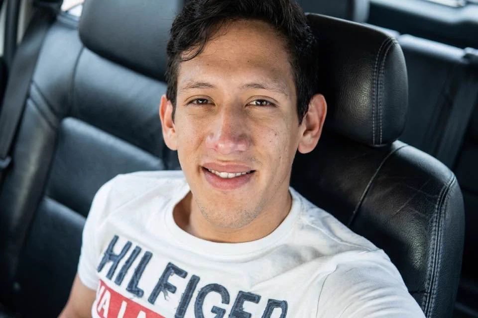 Coalicion_ddhh's tweet photo. Argenis Gabriel Valera Ruíz fue detenido el 4 de agosto de 2018, ese día iba a conocer a su hijo.

Condenado a 30 años de prisión siendo inocente.

La salud física y mental de Argenis se encuentran en peligro.

¡Basta ya! 

#LibertadParaTodosLosPresosPoliticos
#DDHH
#Venezuela 🇻🇪 https://t.co/Jb2j1ggPpM