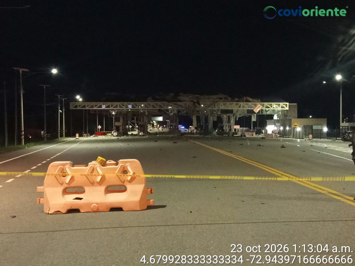 ANI_Colombia's tweet photo. 🚨#Atención |  A las 00:24 de hoy se registró un atentado con vehículo en el peaje San Pedro, sector Vereda Banquetas (Villanueva, Casanare), sentido Monterrey - Villanueva. https://t.co/Ro73Ri1lAl