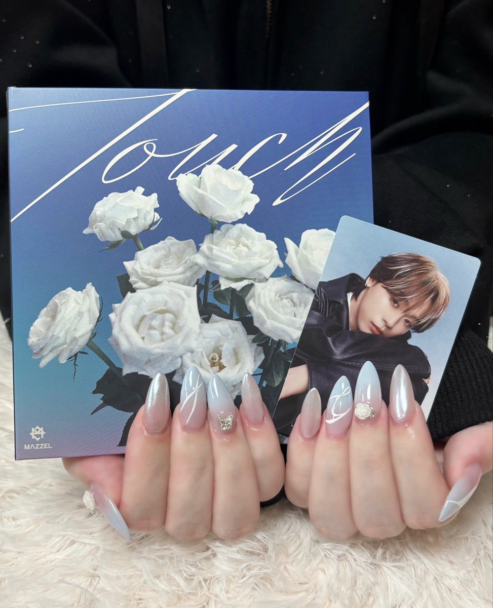 TX2VI3's tweet photo. Touchネイル💍🤍

 #MAZZEL_Touch https://t.co/ioG7giVeWt