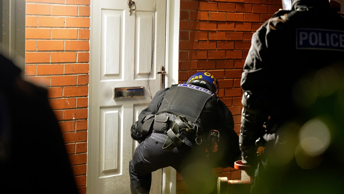 MerseyPolice's tweet photo. An early morning wake up call 👮 

🚨 Five men have been arrested following seven warrants in #Toxteth this morning.

Officers from Project Medusa and Neighbourhood Policing officers from Liverpool Basic Command Unit conducting investigations into serious organised crime carried out the warrants in the early hours today.

➡️ We can confirm a 20-year-old man from Toxteth, a 22-year-old man from Toxteth, a 25-year-old man from Kirkby and a 35-year-old man form Edge Hill have been arrested on suspicion of being concerned in the supply of Class A drugs.
➡️ A fifth man, aged 45 from Toxteth, was arrested having breached a court order. 

They remain in police custody for questioning following the seizure of a quantity of Class A drugs, mobile phones and cash from the addresses.

As well as the warrants, officers have conducted open land searches looking for hidden or discarded weapons, quad bikes have been deployed to open spaces and additional high visibility patrols will remain in the area and throughout the weekend.

We are completely committed to targeting those who cause misery, disrupting their activity and improving the lives of people in Merseyside as a result 🤝 

Drugs have no place in our society. We know they fuel violence, exploitation, organised criminality and anti-social behaviour, and it is honest, hardworking people in our communities who pay the cost.

We simply will not tolerate it, and we ask anyone who has information on drug supply or organised crime in their area to come forward so we can take the robust positive action as we have seen this morning in Toxteth.

If you have concerns about drug dealing in your area you can contact us on social media @MerPolCC.

You can also report information via our website: https://t.co/L0l2iUgGps or call 101.

Alternatively, contact the independent charity Crimestoppers anonymously on 0800 555 111. In an emergency always call 999.