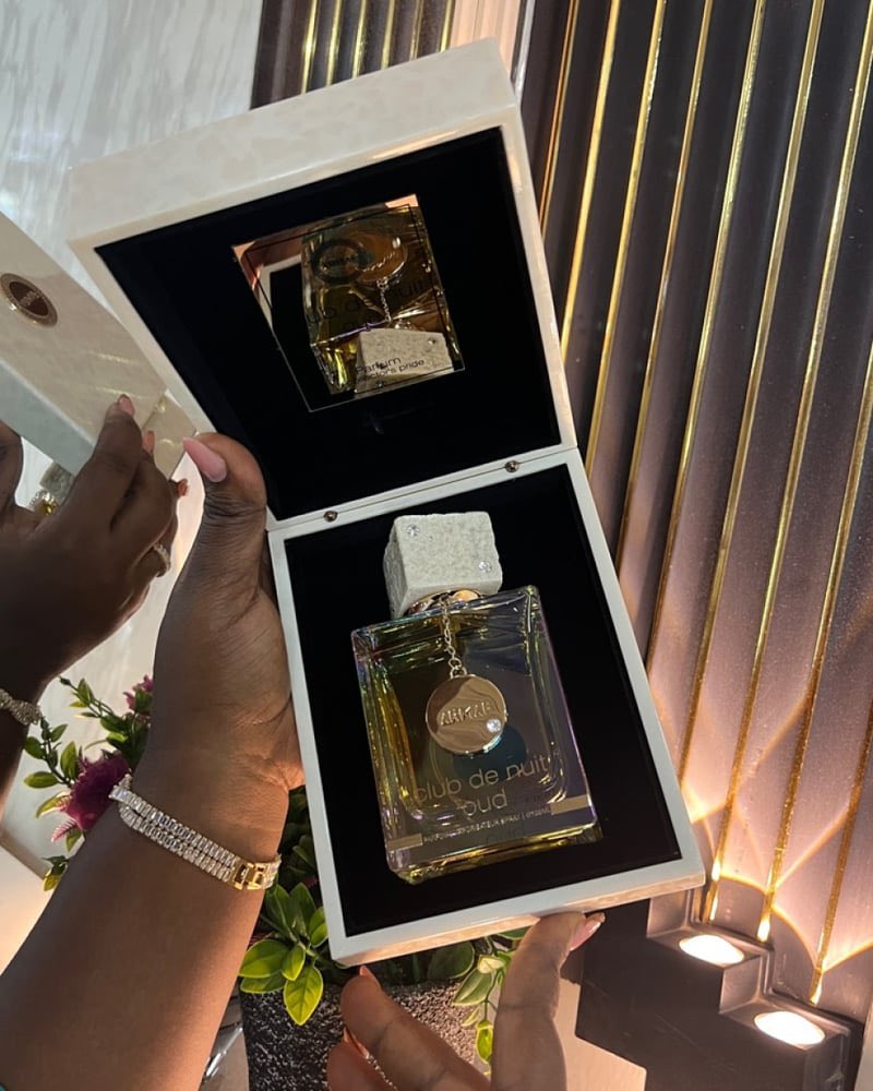 Topgina1's tweet photo. Club de Nuit Oud by Armaf 🔥 

Rich fruits, smooth woods, warm vanilla and a luxurious oud finish. 
This is the kind of fragrance that makes people ask, “What are you wearing?” 

110,000
Nationwide delivery https://t.co/D2Wp2nubpV