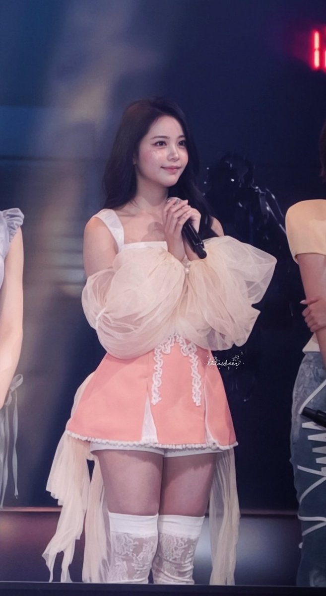 lala_deer tweet picture