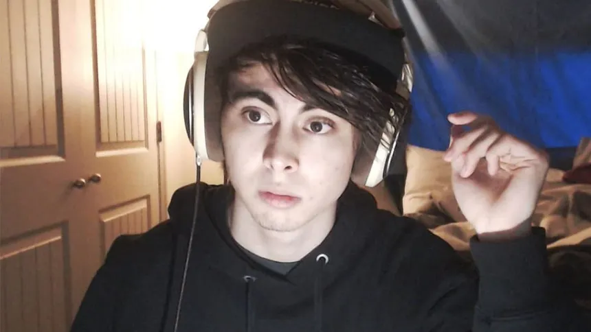 UnionAtWarV2's tweet photo. Leafy won https://t.co/yBiki2TfLG
