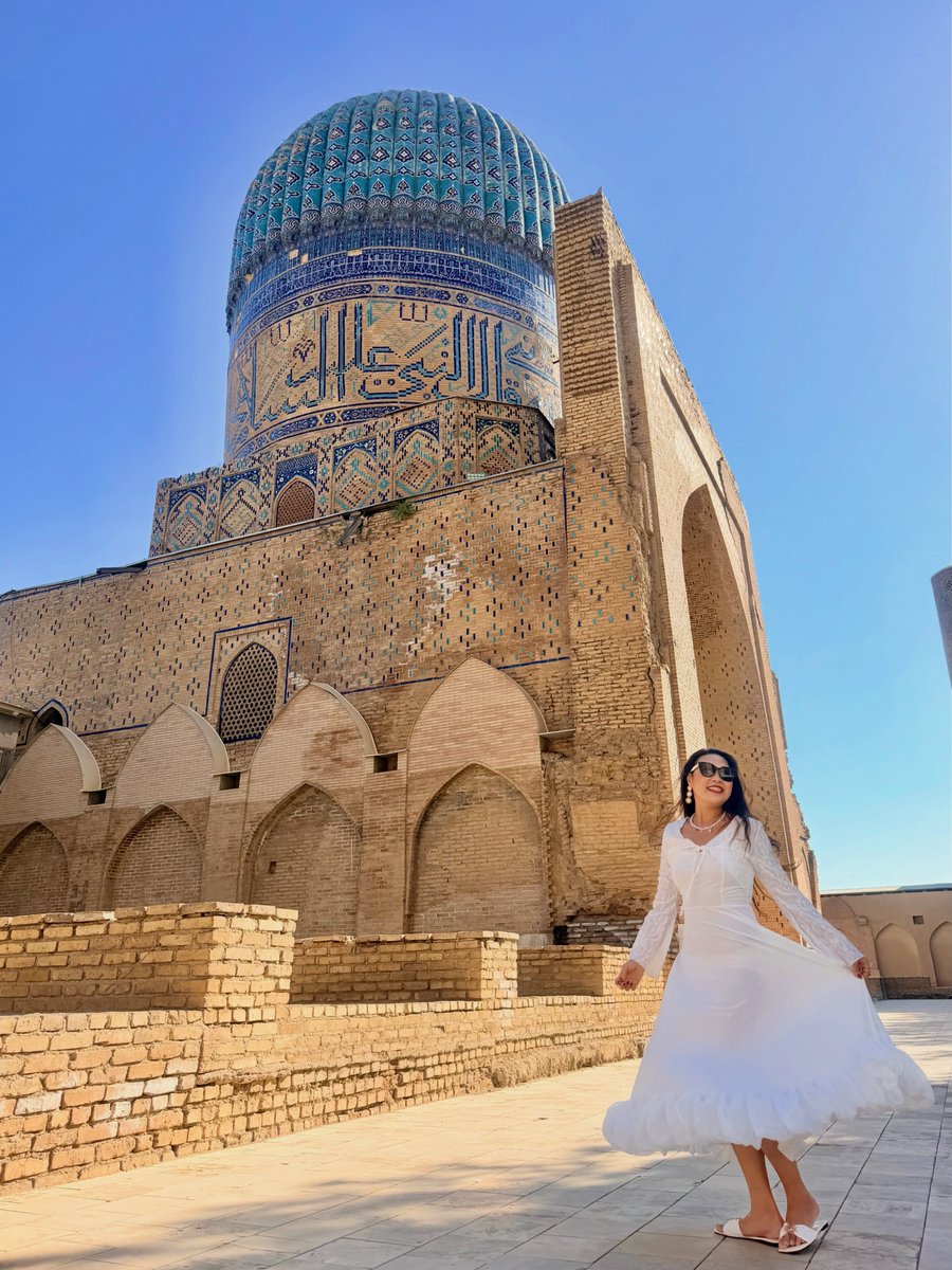 lisbbetha's tweet photo. Country No. 82: Uzbekistan

82 countries in, and the world still amazes me. Samarkand was breathtaking—its architecture, colors, and history made every corner feel like art. I packed every moment into this trip and loved every second. https://t.co/fUeFzIM4V4