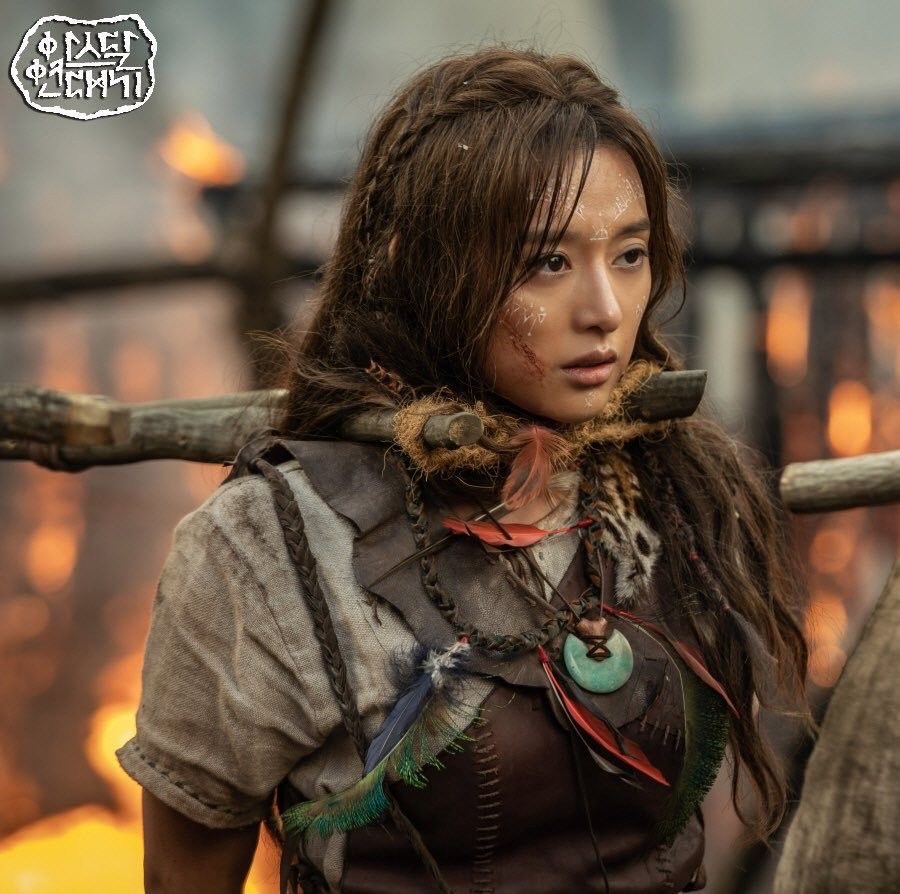 jiwoniecoded's tweet photo. Bruised, battered, and still breathtaking. 🔥 https://t.co/0ldF3YXLoI