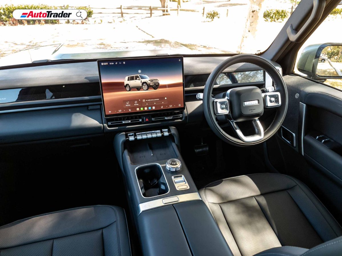 AutoTraderSA's tweet photo. It was a lucky day for us; we were the first publication to drive the iCaur V27 ahead of its local launch in South Africa. Even confined to an office park, we picked up plenty about the vehicle! Check out Taye's thoughts here.👇 
https://t.co/NXBVZxHHQV
@iCAUR_SA https://t.co/bR6QNBN8bL