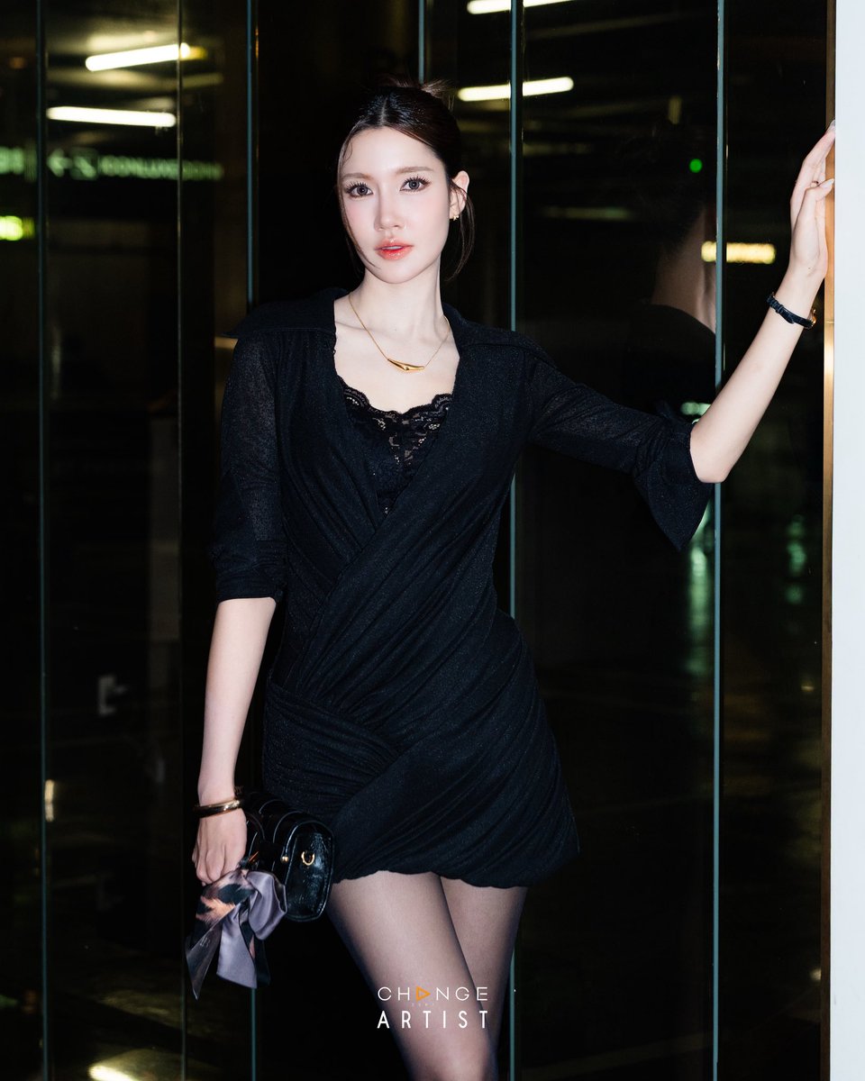 CHANGEARTIST_'s tweet photo. ELLEFashionWeek2026

@aaomternoon @41oct 

#ELLEFashionWeek2026xBaabxAomsinGift  
#ChangeArtist https://t.co/bY5rCD32JR