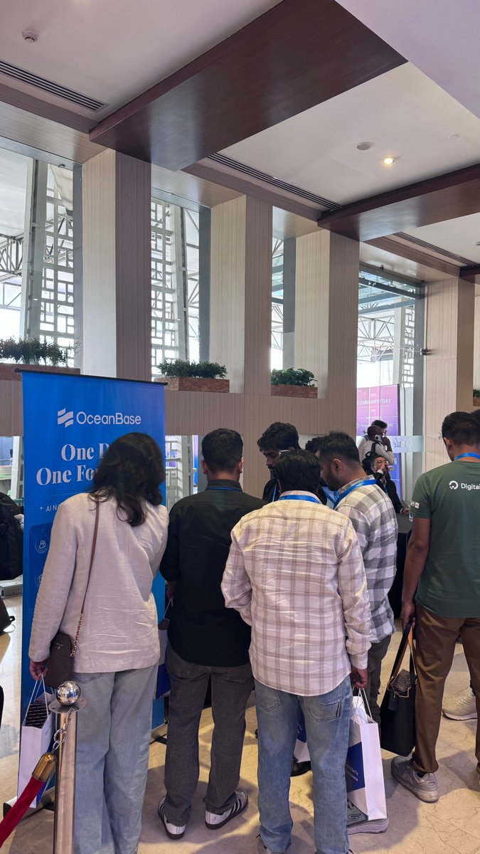 OceanBaseDB's tweet photo. AI workloads need scalable transactions, real-time analytics &amp; retrieval grounded in current business data.

At AWS Community Day Mumbai 2026, we joined local developers to discuss unified data infrastructure for production AI.

#OceanBase #AWSCommunityDayMumbai #AI https://t.co/nsI8hPibFW