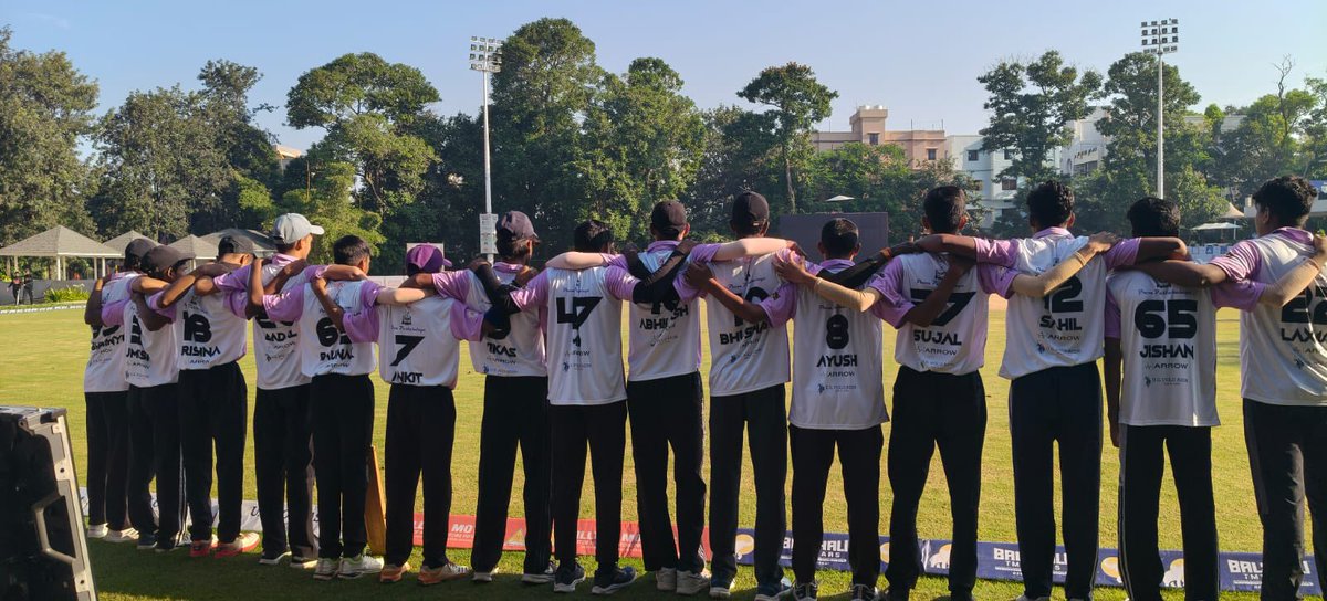 JharkhandCMO's tweet photo. सरकारी स्कूल के बच्चे अब राज्य स्तरीय टूर्नामेंट्स में भी दिखा रहे हैं दम
जिला स्कूल, रांची और सीएम स्कूल ऑफ़ एक्सीलेंस, कांके के होनहार छात्र रांची चैंपियन ट्रॉफी में अपने प्रदर्शन से सबका दिल जीत रहे हैं। सरकारी शिक्षा और खेल प्रतिभा का यह अद्भुत संगम प्रेरणादायक है। https://t.co/voYM9xL3Ms